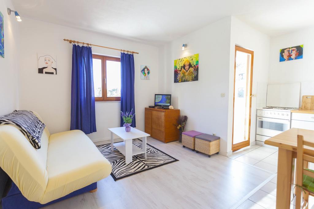 Meri Apartments - Puharic Макарська Номер фото