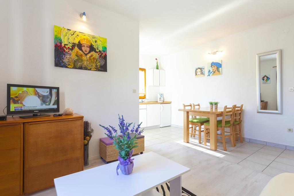 Meri Apartments - Puharic Макарська Номер фото