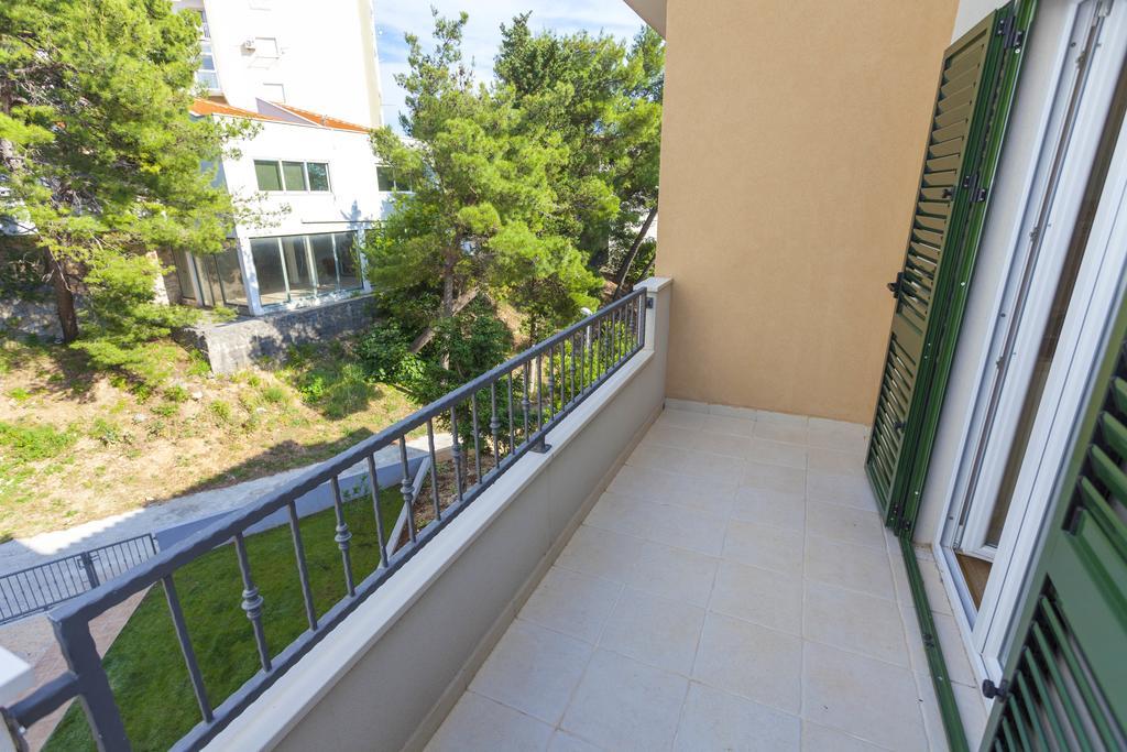 Meri Apartments - Puharic Макарська Екстер'єр фото