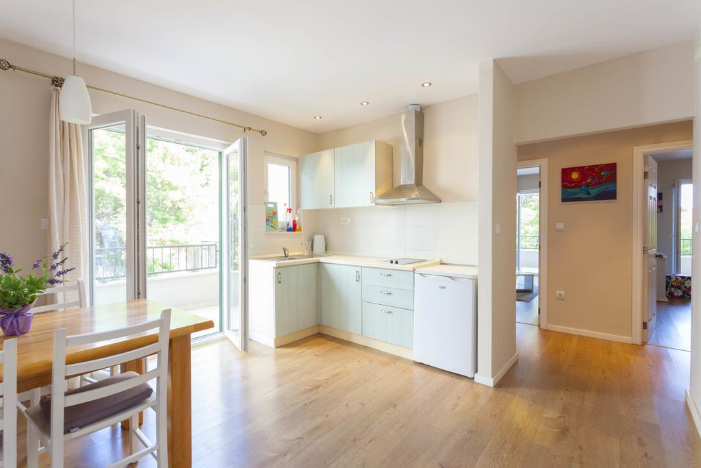 Meri Apartments - Puharic Макарська Екстер'єр фото