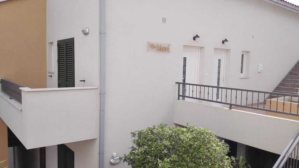 Meri Apartments - Puharic Макарська Екстер'єр фото
